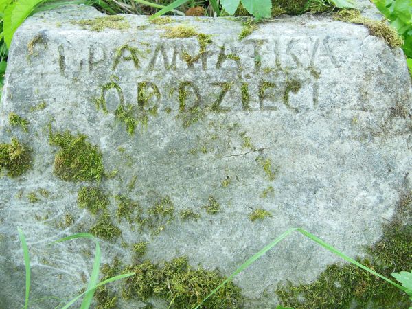 Gravestone of Maria Niedek, fragment, Ross cemetery in Vilnius, as of 2013.