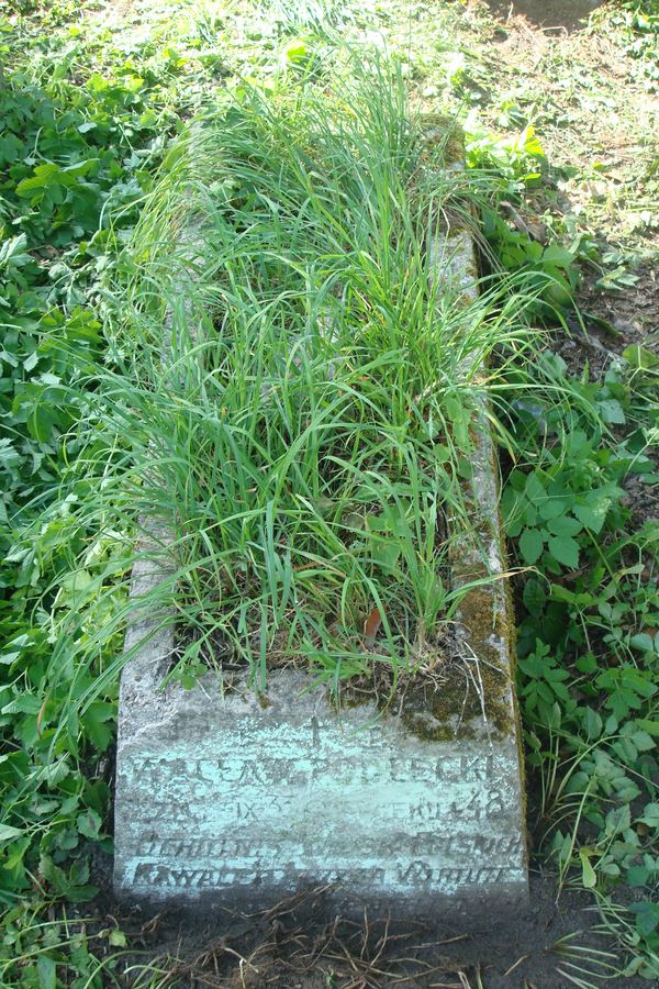 Tombstone of Waclaw Podlecki, Ross cemetery, as of 2013