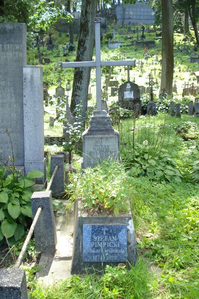 Tombstone of Stefan Pimpicki, Na Rossie cemetery in Vilnius, as of 2013.
