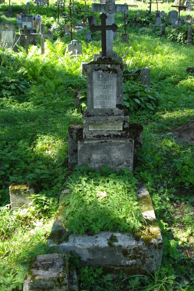 Tombstone of Stanislaw Micianiec vel Misianis, Na Rossie cemetery in Vilnius, as of 2013.