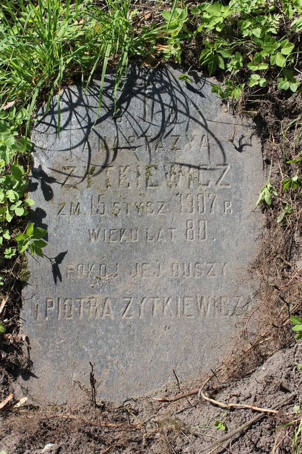 Tombstone of Anastasia and Piotr Żytkiewicz, Na Rossie cemetery in Vilnius, state 2013