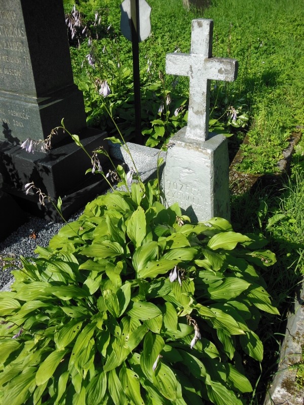 Tombstone of Jozefa Szyrwiel, Ross cemetery, as of 2014