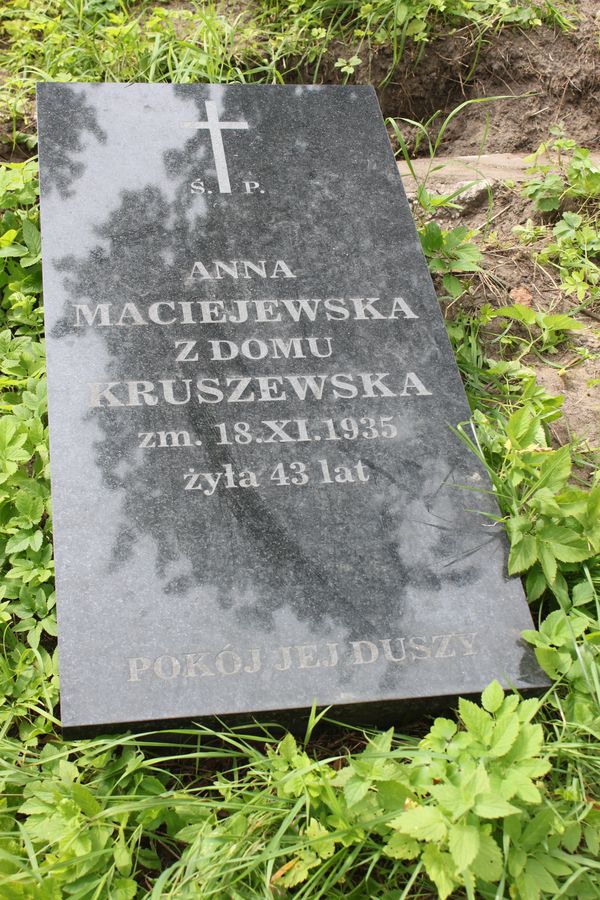 Tombstone of Anna Maciejewska, Na Rossie cemetery in Vilnius, as of 2013
