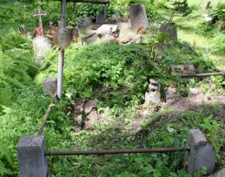 Nagrobek Edwarda N.N. i Stanisława N.N., cmentarz Na Rossie w Wilnie, stan z 2013 r.