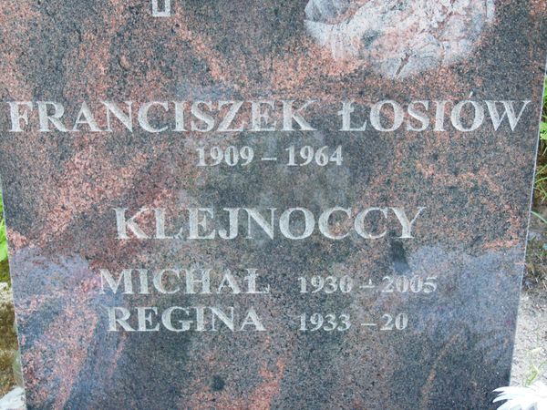Fragment of the tombstone of Michał and Regina Klejnocki and Franciszek Łosi, Na Rossie cemetery in Vilnius, as of 2013.