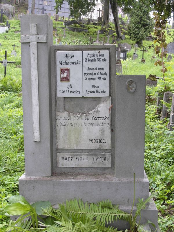 Fragment of the gravestone of Alicja Malinowska, Rossa cemetery in Vilnius, as of 2013