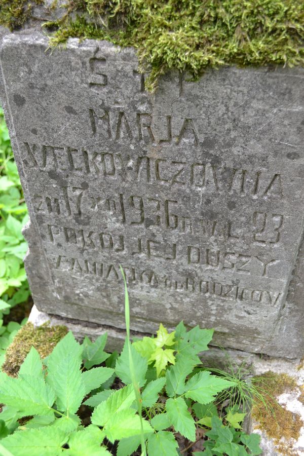 Fragment of Maria Veckovich's gravestone, Rossa cemetery in Vilnius, 2013