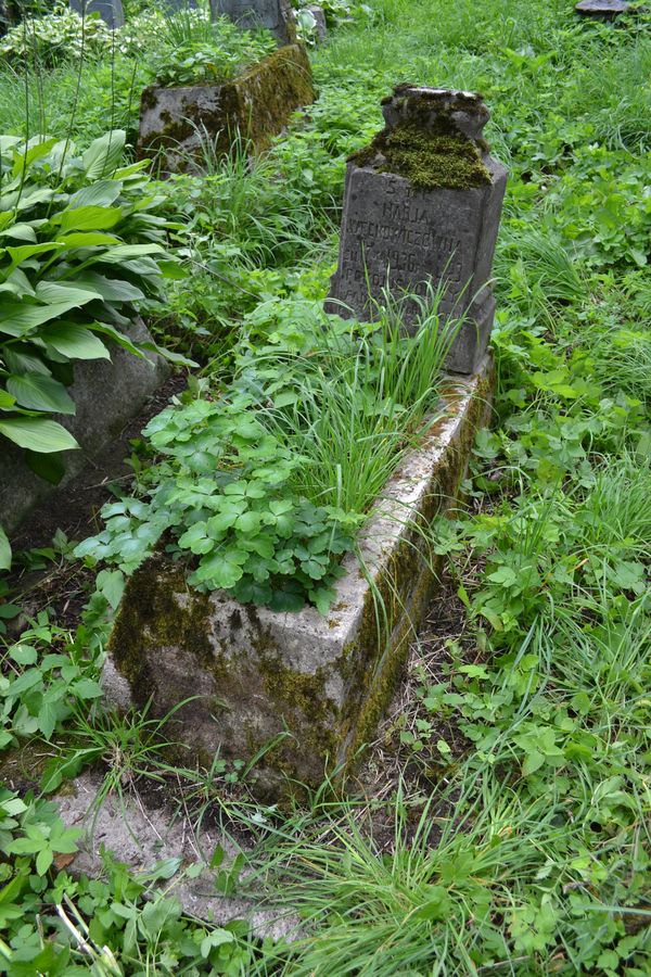 Tombstone of Maria Veckovich, Rossa Cemetery, Vilnius, 2013