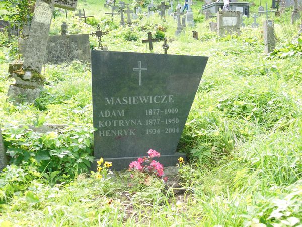 Tombstone of the Masiewicz family, Ross cemetery in Vilnius, as of 2013.