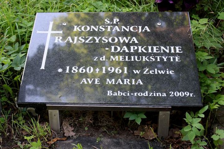 Tombstone of Konstancja Rajszys-Dapkienie, Na Rossa cemetery in Vilnius, as of 2013.