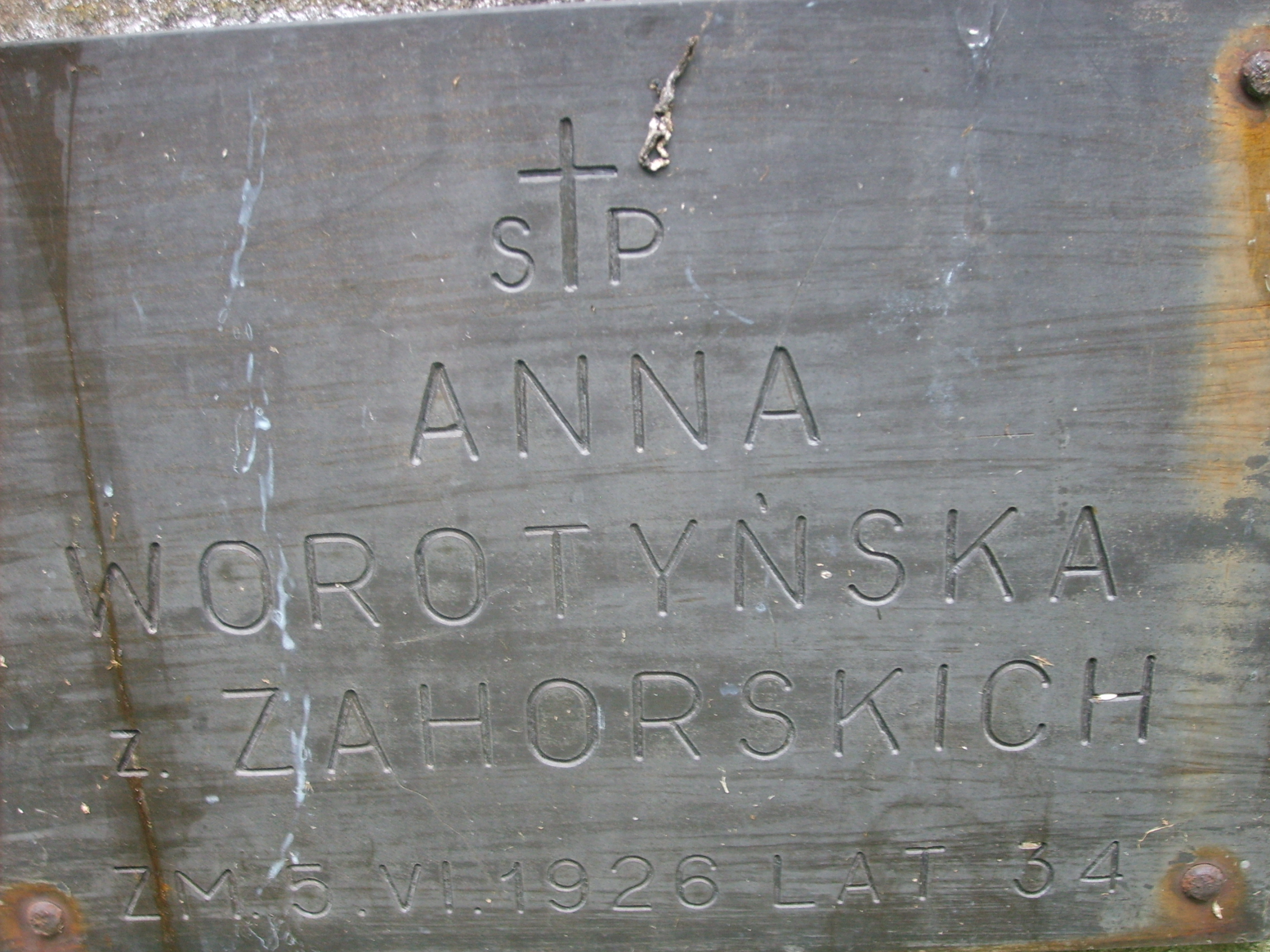 Inscription from the tomb of Anna Vorotinskaya, Na Rossie cemetery in Vilnius, as of 2013