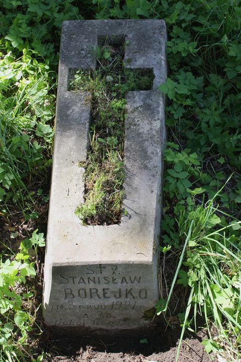 Tombstone of Stanislaw Borejko, Na Rossie cemetery in Vilnius, as of 2013.