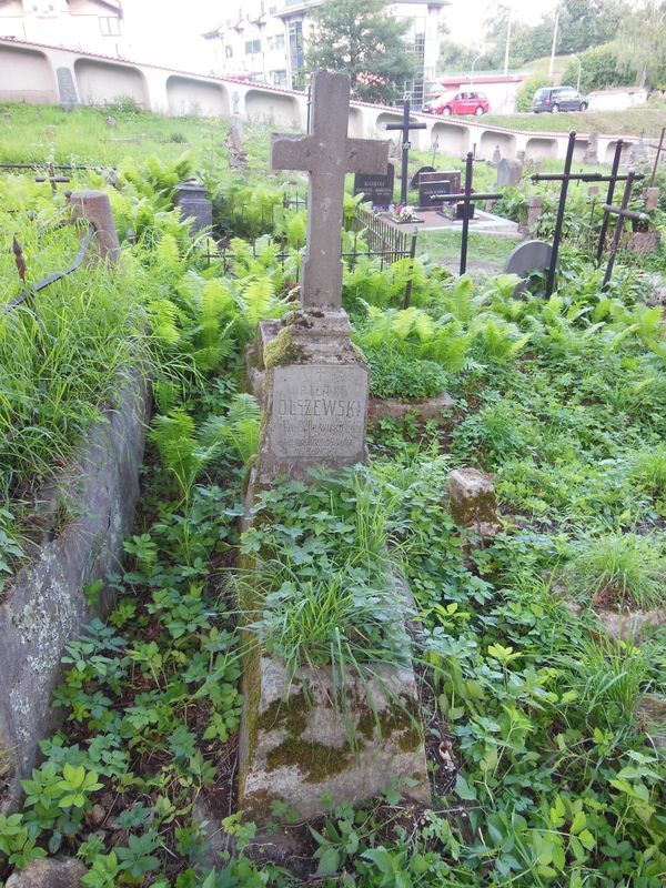 Tombstone of Piotr Olszewski, Na Rossie cemetery in Vilnius, as of 2013.