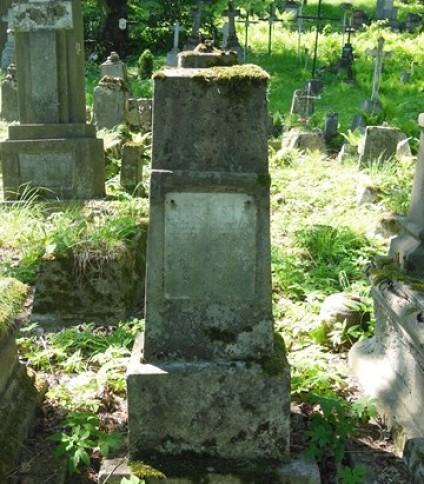 Nagrobek Feliksa Beriznickiego i Piotra Malinowskiego, cmentarz na Rossie, stan z 2014 roku