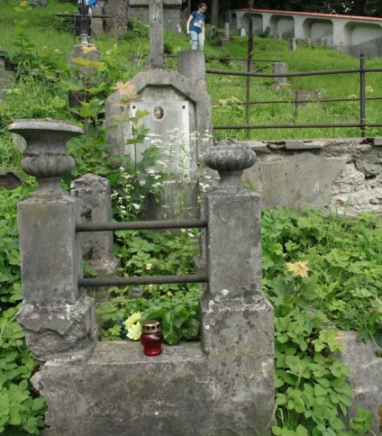 Nagrobek Mieczysława Gudańca, cmentarz na Rossie w Wilnie, stan z 2013