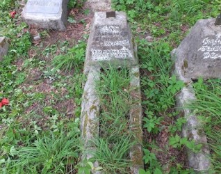 Nagrobek Karoliny Lipińskiej, cmentarz na Rossie, stan z 2013 roku