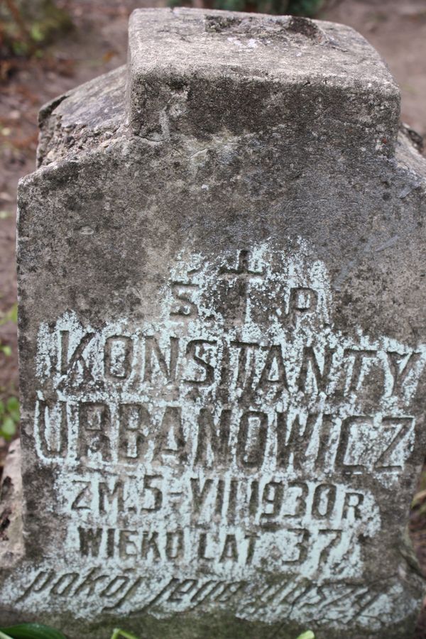 Fragment of the tombstone of Konstanty Urbanowicz, Na Rossie cemetery in Vilnius, as of 2013.