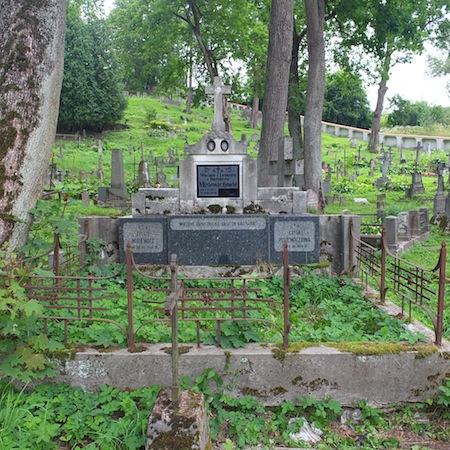 Grobowiec rodziny Misiewiczów, cmentarz na Rossie, stan z 2013 roku