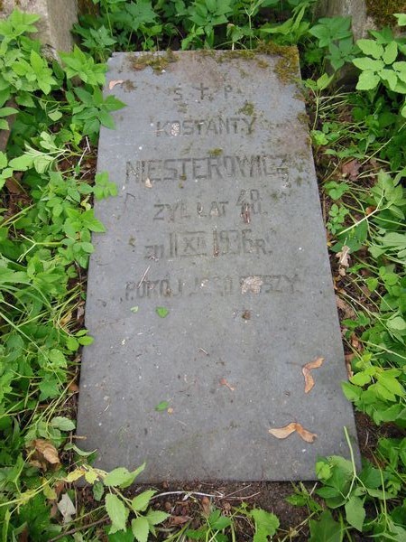 Fragment of the tombstone of Konstantin Nesterowicz, Na Rossie cemetery in Vilnius, as of 2013.