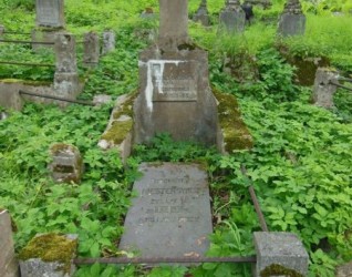 Nagrobek Konstantego Niesterowicza, cmentarz Na Rossie w Wilnie, stan z 2013 r.