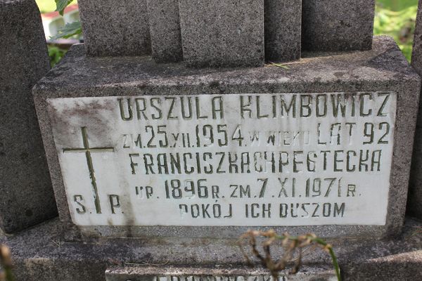 Tablica z inskrypcją, grobowiec Chresteckich i Klimbowicz, cmentarz na Rossie w Wilnie, stan z 2013 r.
