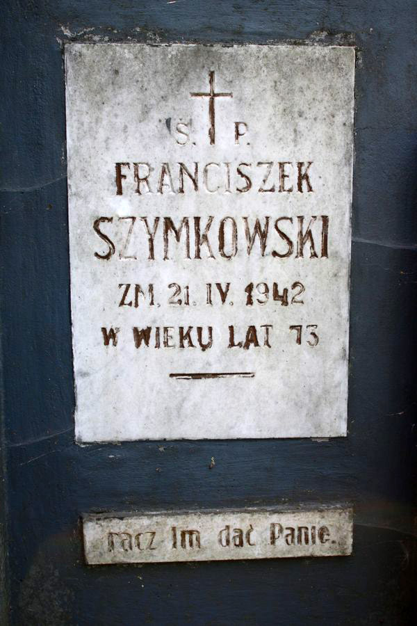 Fragment nagrobka Zofii i Franciszka Szymanowskich z cmentarza na Rossie w Wilnie, stan z 2013 r.
