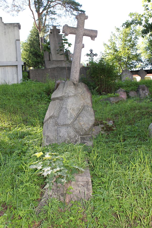 Nagrobek Weroniki Rychter, cmentarz na Rossie w Wilnie, stan z 2013 r.