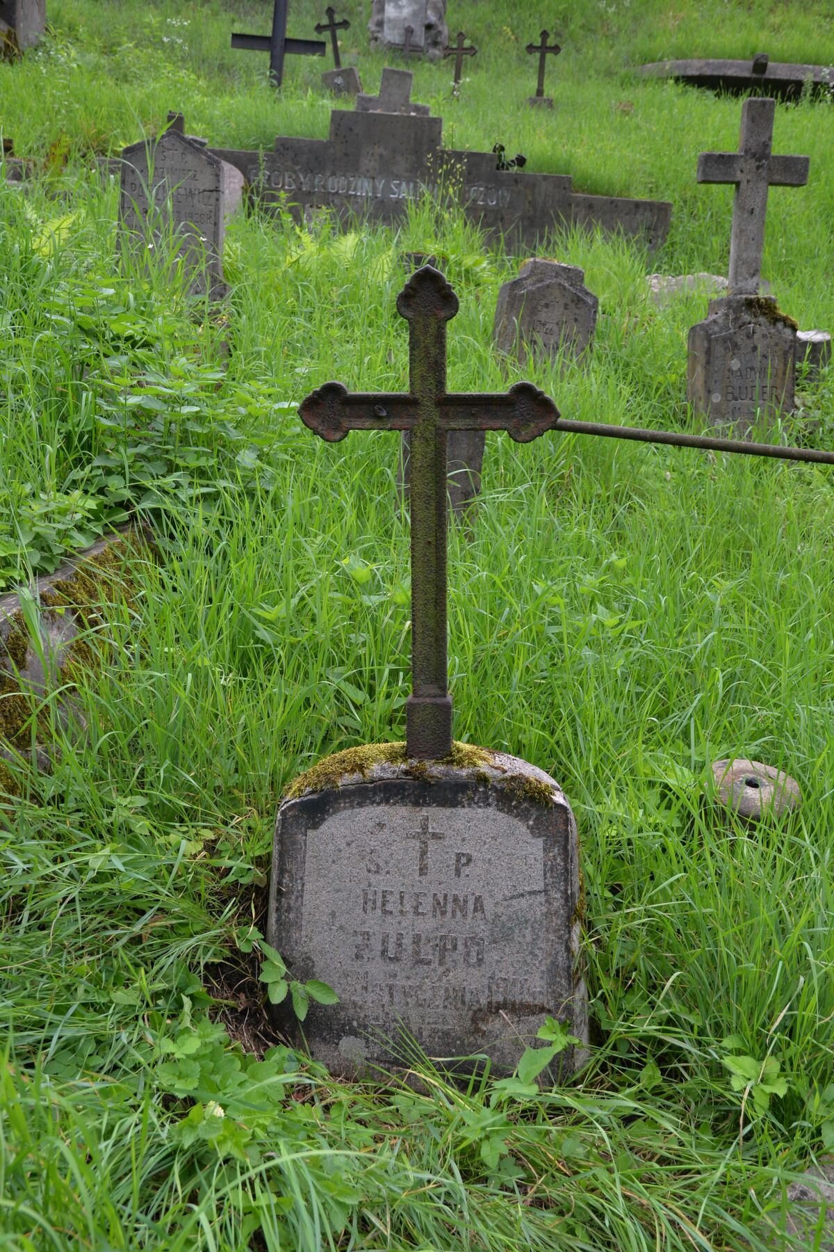 Tombstone of Helena Zulpo, Na Rossa cemetery in Vilnius, as of 2016.