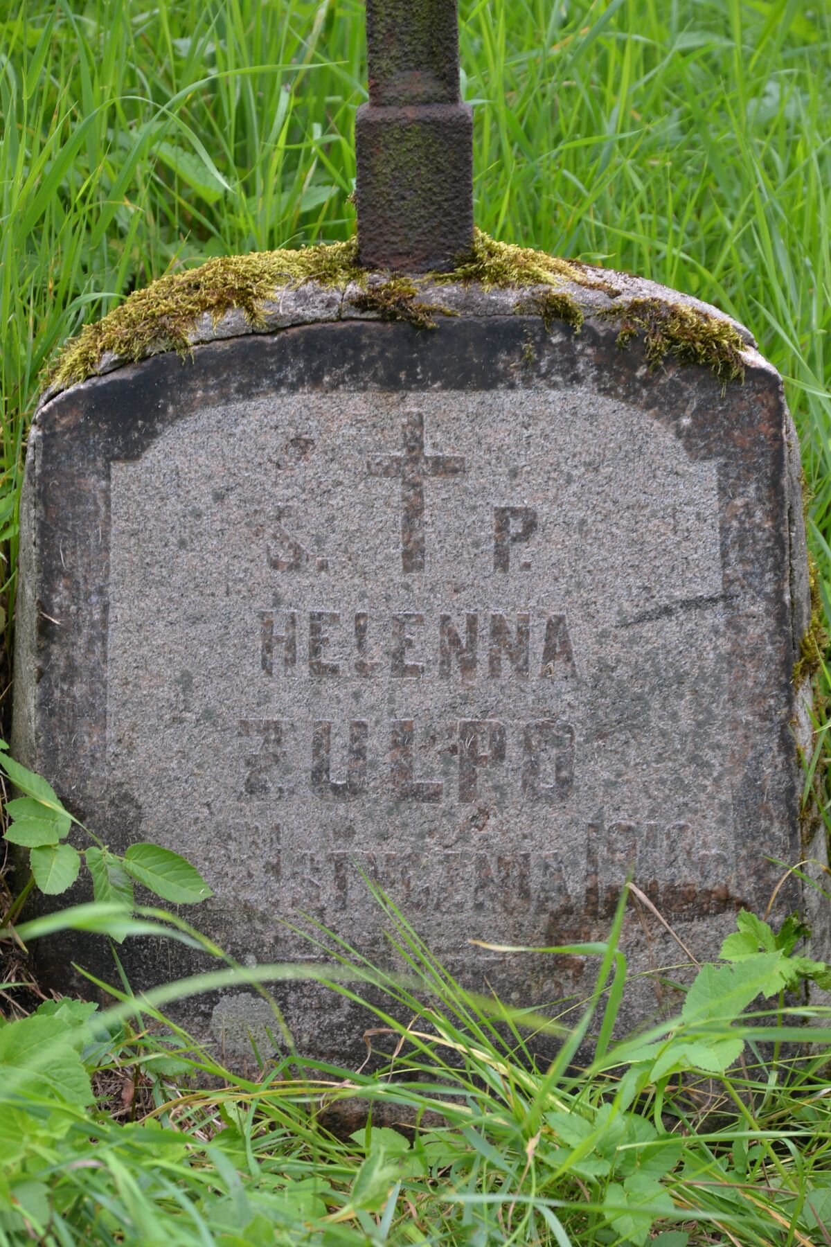 Tombstone of Helena Zulpo, Na Rossa cemetery in Vilnius, as of 2016.