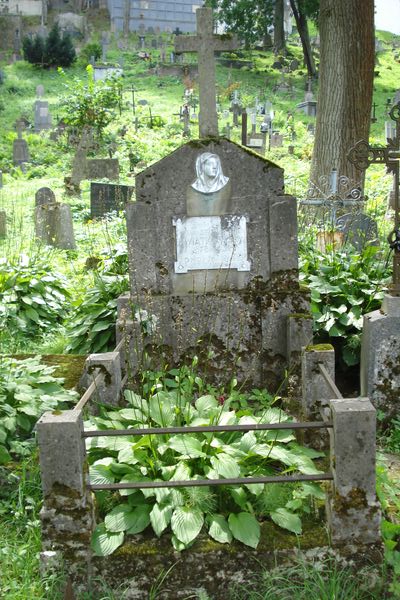 Tombstone of Aniela Kwiatkowska, Na Rossie cemetery in Vilnius, as of 2013