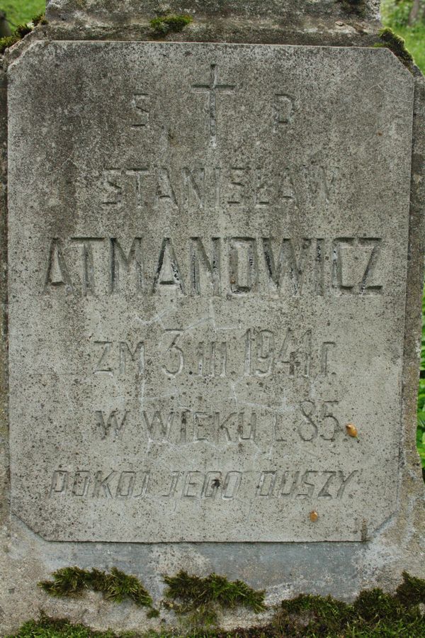 A fragment of the gravestone of Stanislaw Atmanowicz, Ross Cemetery in Vilnius, as of 2013