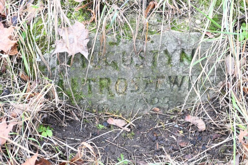 Fragment of the tombstone of Augustyn Baltroszewicz, Na Rossie cemetery in Vilnius, as of 2019.