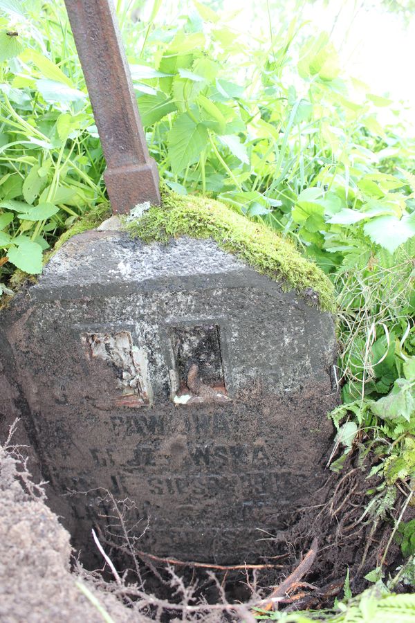 Inskrypcja płyty nagrobnej Agaty i Pauliny Drozdowskich, cmentarz Na Rossie w Wilnie, stan z 2013