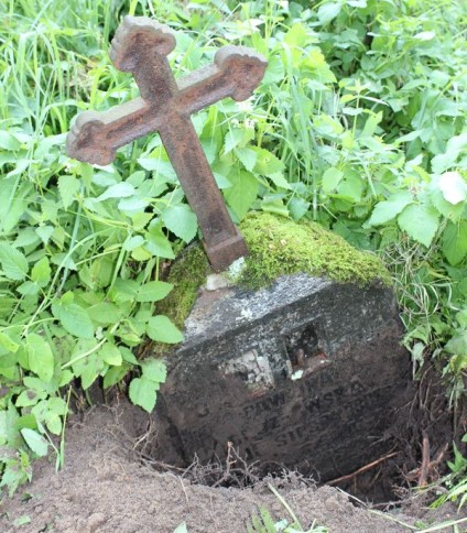 Nagrobek Agaty i Pauliny Drozdowskich, cmentarz Na Rossie w Wilnie, stan z 2013