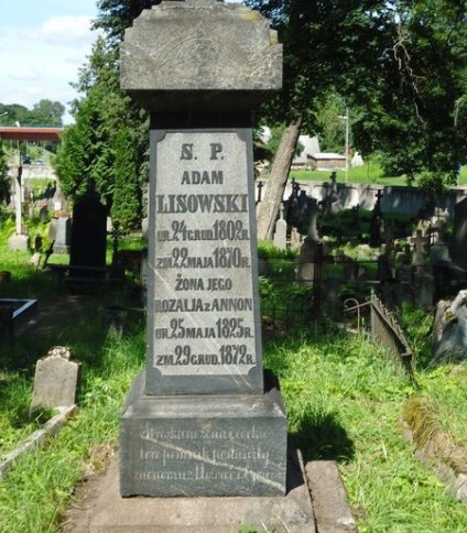 Nagrobek Oktawiana Szarskiego oraz Rozalii i Adama Lisowskich, cmentarz Na Rossie w Wilnie, stan z 2013