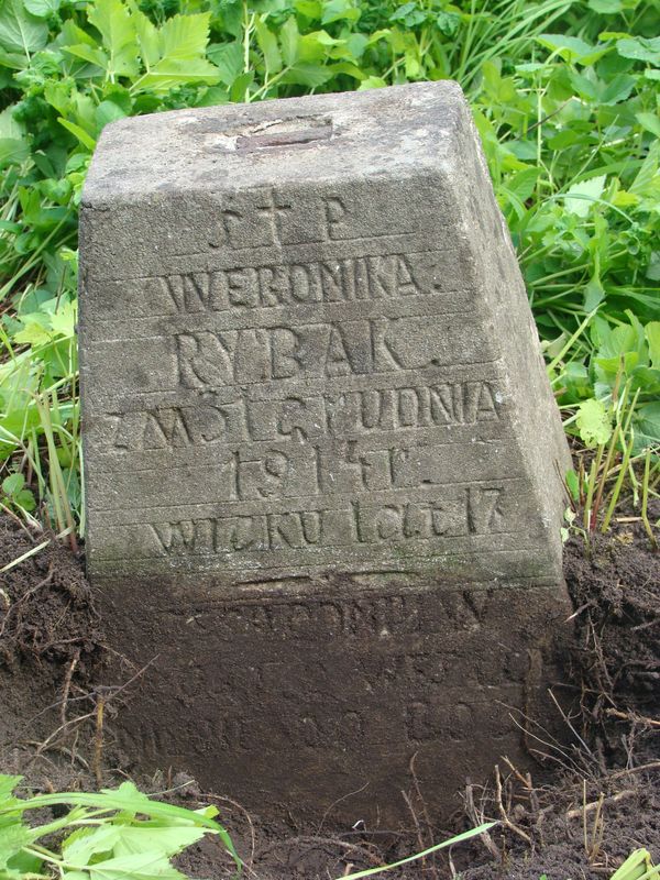 Tombstone of Weronika Rybak, Rossa cemetery in Vilnius, as of 2013