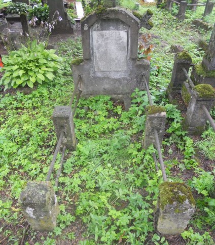 Nagrobek Władysława Łapińskiego, cmentarz na Rossie w Wilnie, stan z 2013