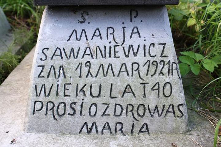 Tombstone of Maria Sawaniewicz, Ross cemetery in Vilnius, as of 2013.