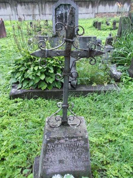 Tombstone of Veronika Kotowicz, Rossa cemetery in Vilnius, as of 2013.