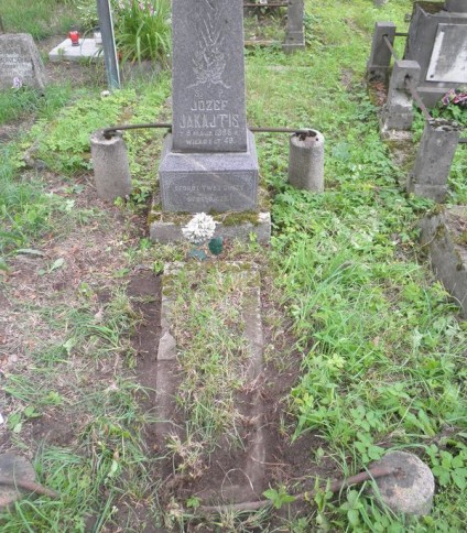 Nagrobek Józefa Jakajtisa, cmentarz Na Rossie w Wilnie, stan z 2013 r.