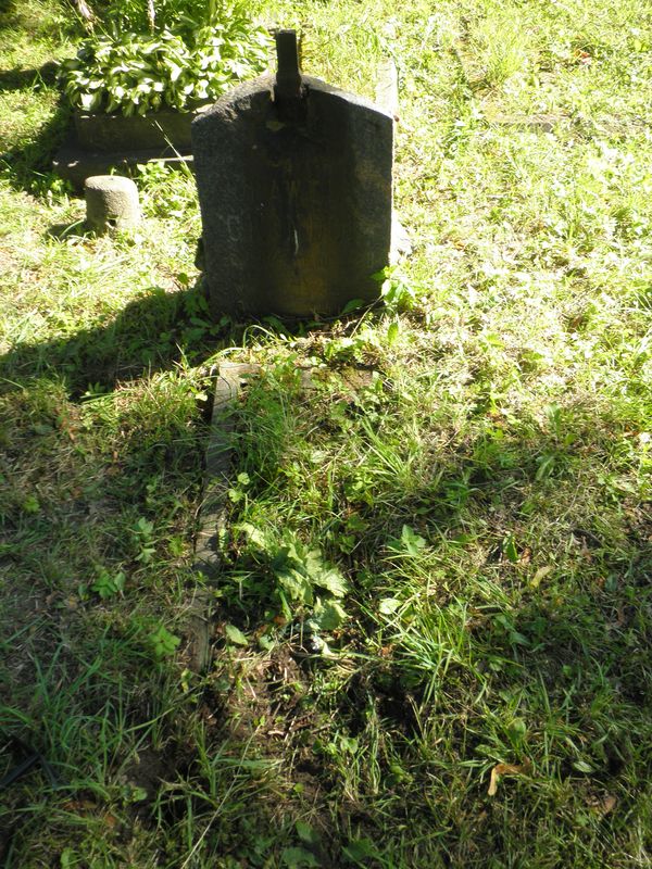 Nagrobek Pawła Grondona, cmentarz Na Rossie w Wilnie, stan z 2013 r.