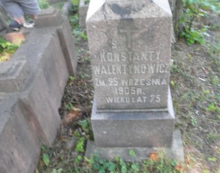 Nagrobek Konstantego Walentynowicza, cmentarz Na Rossie w Wilnie, stan z 2013 r.