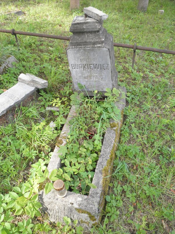 Tombstone of Wincenty Burkevich, Na Rossie cemetery in Vilnius, as of 2013.