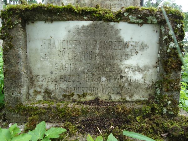 Fragment nagrobka Emilii, Franciszki i Sabiny Zakrzewskich, cmentarz Na Rossie w Wilnie, stan z 2013