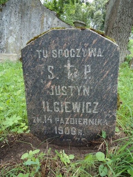 Tombstone of Justyna Ilgiewicz, Na Rossie cemetery in Vilnius, as of 2013