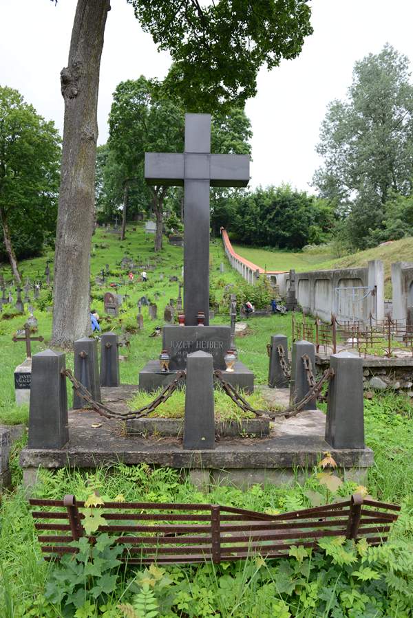 Grobowiec Józefa Hejbera i Florentyny Tyczyńskiego, cmentarz Na Rossie w Wilnie, stan z 2013