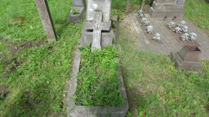 Nagrobek Anny Zubowicz, cmentarz Na Rossie w Wilnie, stan z 2013 r.