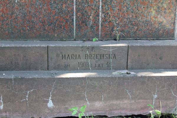 Fragment of the tombstone of Maria Brzewska and Filomena and Izydor Żejmo, Na Rossie cemetery in Vilnius, as of 2013.