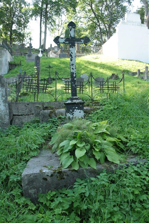 Nagrobek Józefa Hołuba, cmentarz na Rossie w Wilnie, stan z 2013
