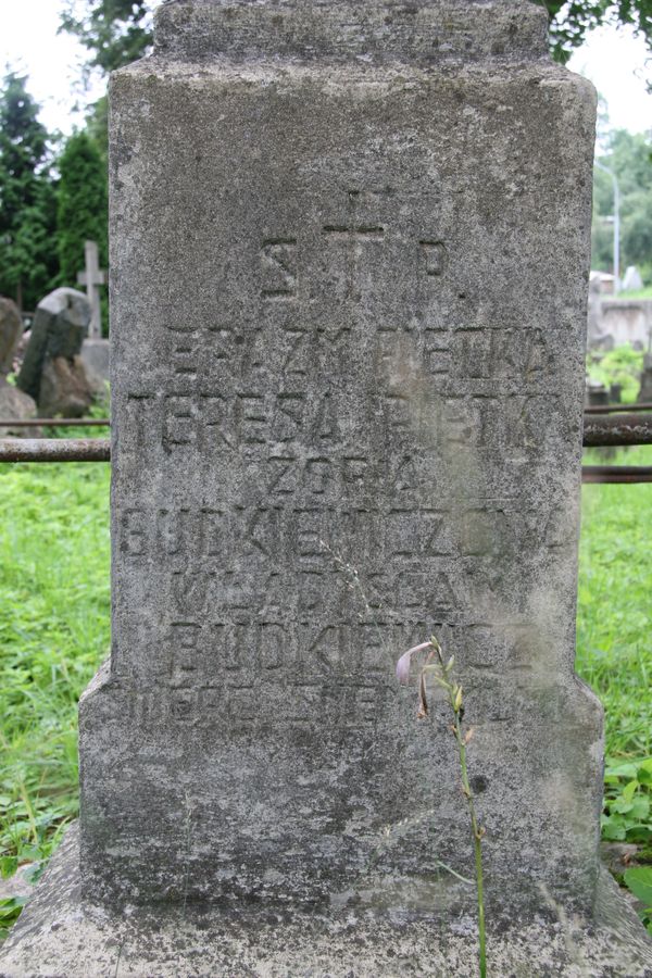 Fragment of a tombstone of Władysław and Zofia Budkiewicz and Erazm and Teresa Pietek, Na Rossie cemetery in Vilnius, state of 2013